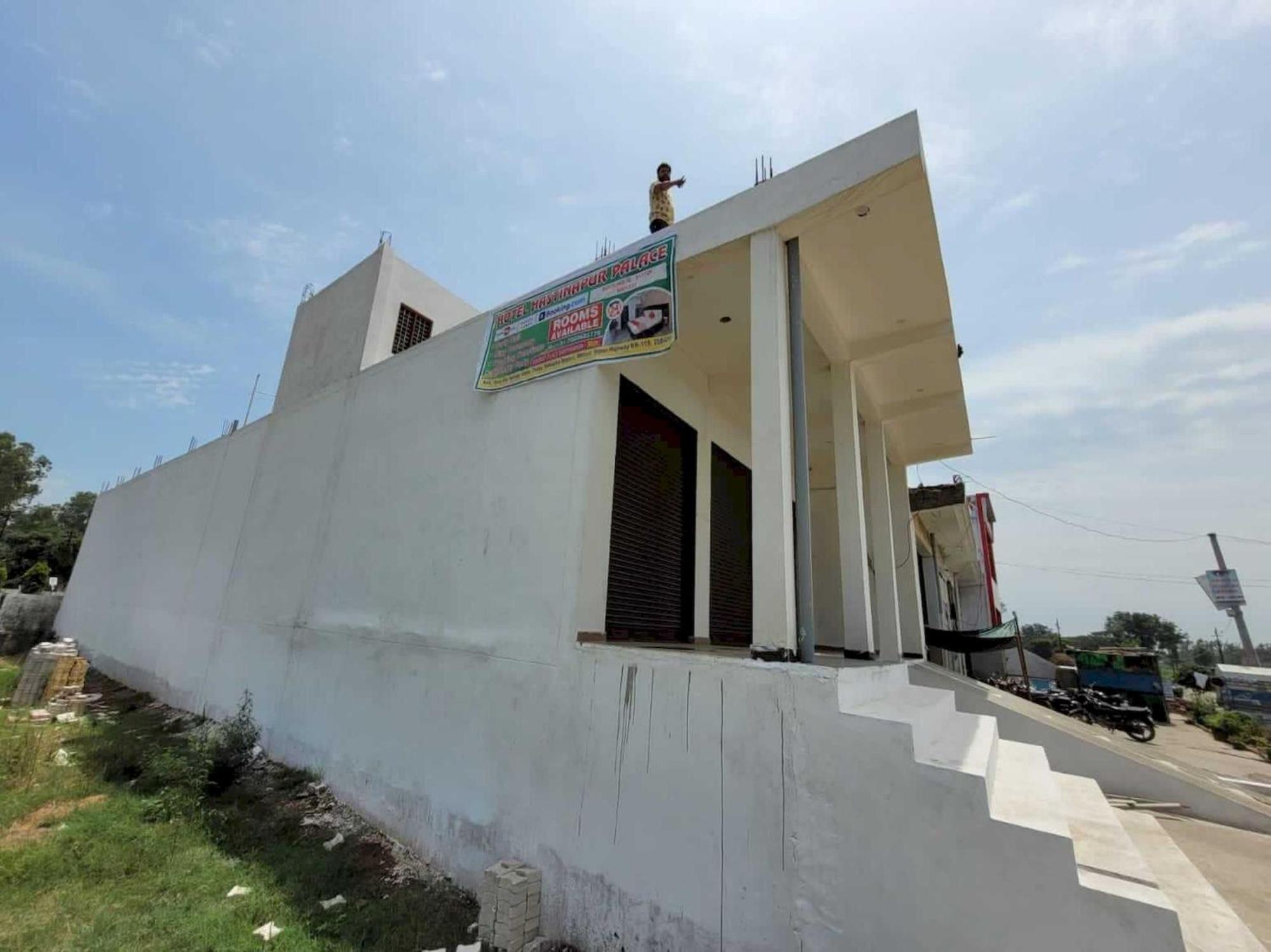 Oyo Hotel Hastinapur Palace Meerut Extérieur photo